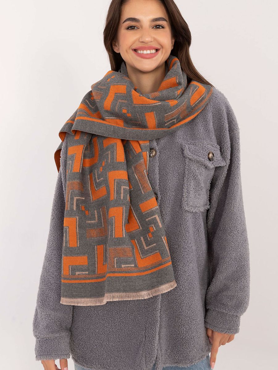 Shawl model 205968 AT