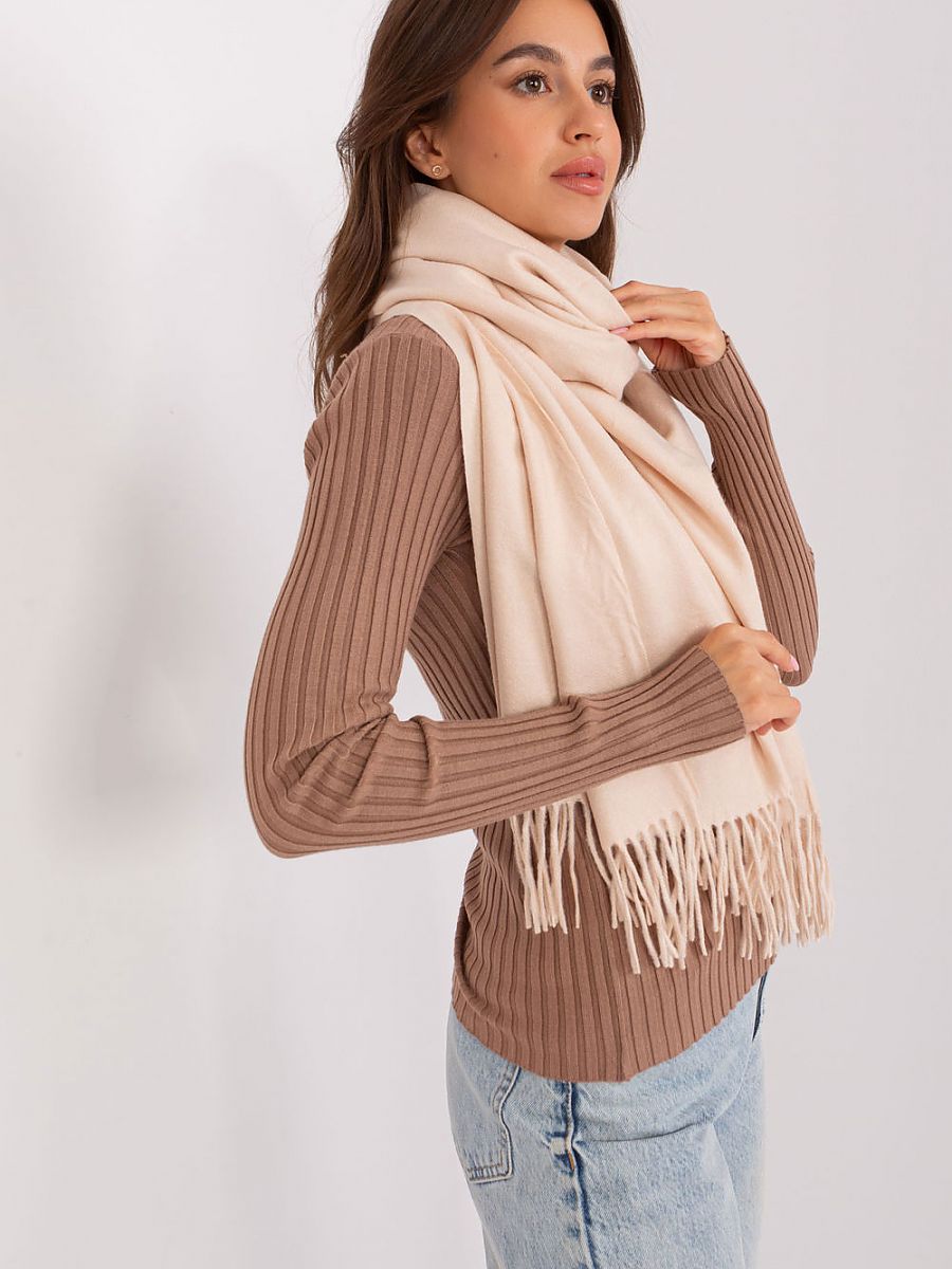 Shawl model 185890 AT